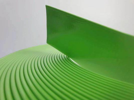 Πράσινο χρώμα Αλουμίνιο Τριμ Καπάκι Ρολ Αλουμίνιο Δυσκαρδία Μέθοδος ανάγλυψης 50M μήκος