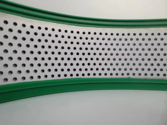 Πράσινο χρώμα με τρύπες Αλουμίνιο Τριμ Καπάκι Χέρι Bent 50M Ρολ με αλουμινένιο κράμα περιέλιγμα